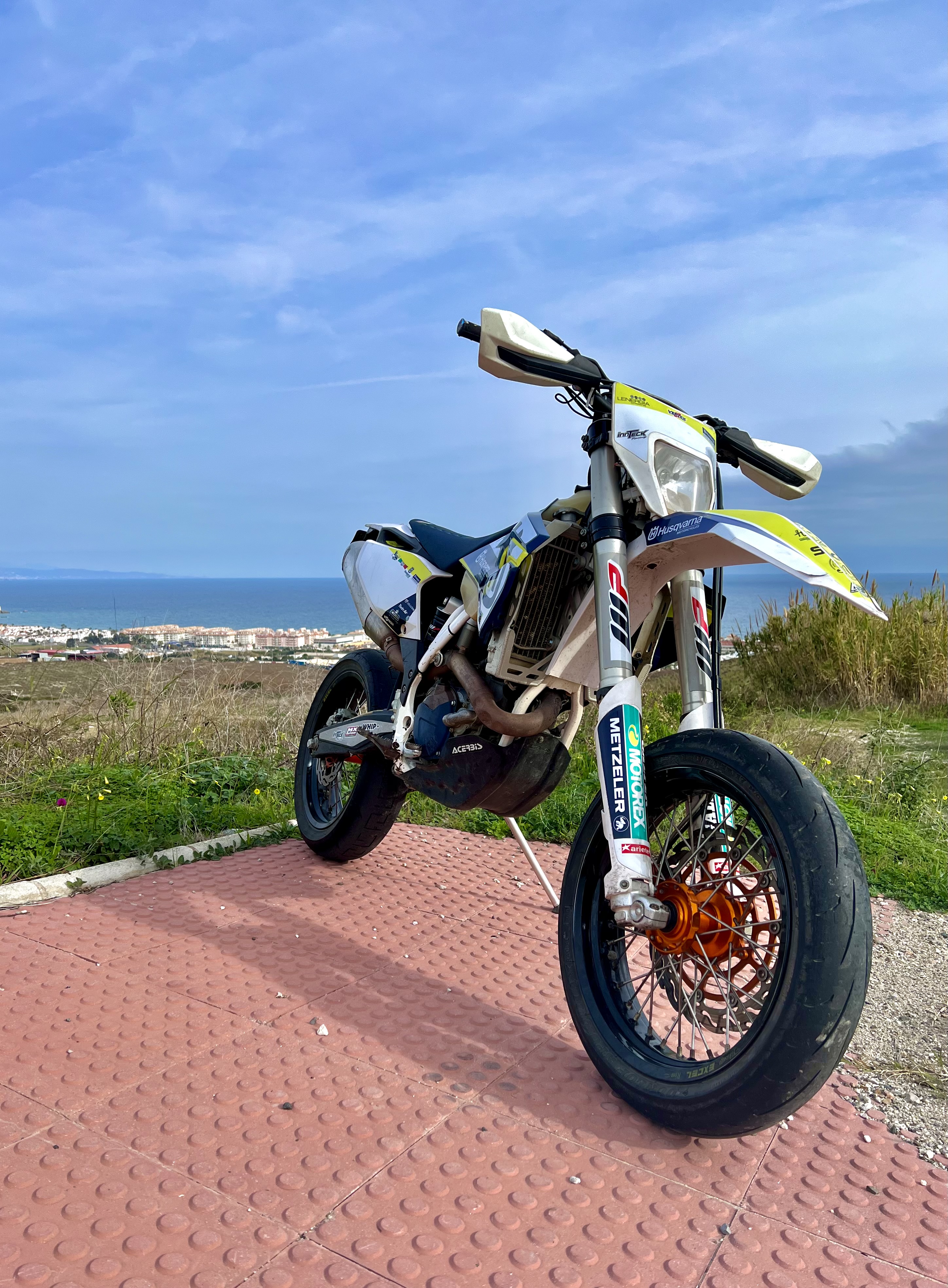 Who said supermoto?
